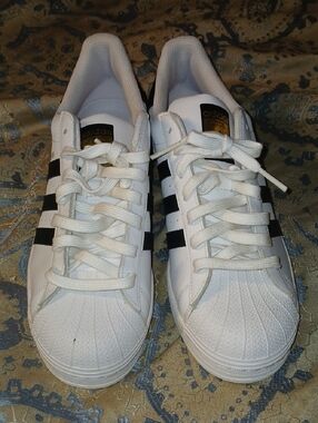 ADIDAS- White Shell Sneakers with Black Stripes and Gold Tongue Tab In Womens